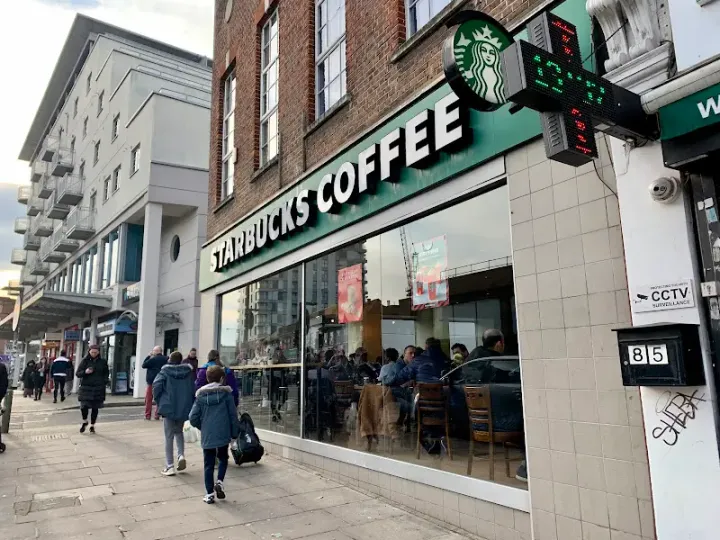 Starbucks in Edgware, Greater London