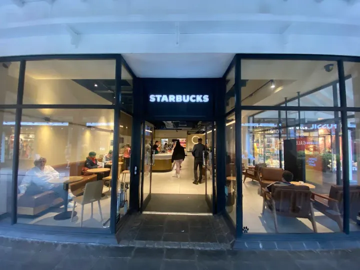 Starbucks in Ellesmere Port, Cheshire