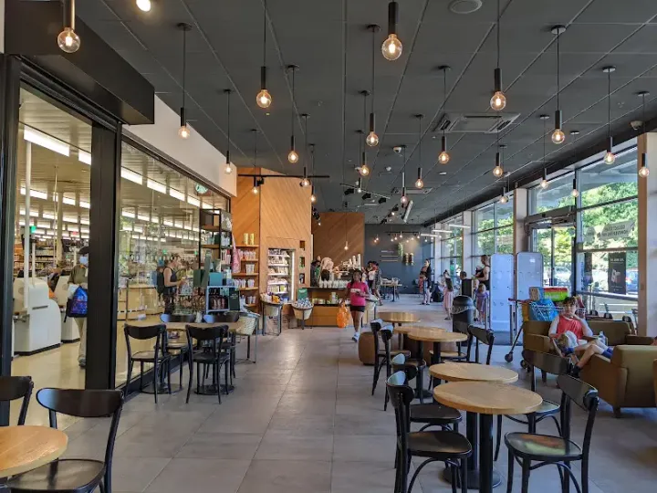 Starbucks in London, Greater London