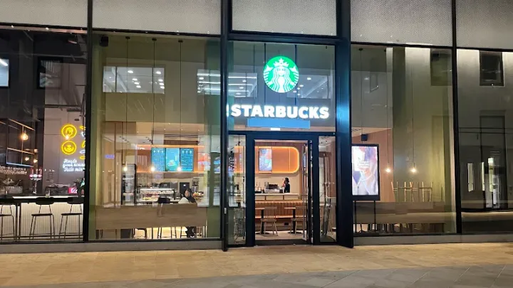 Starbucks in London, Greater London