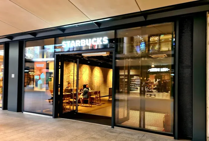 Starbucks in London, Greater London