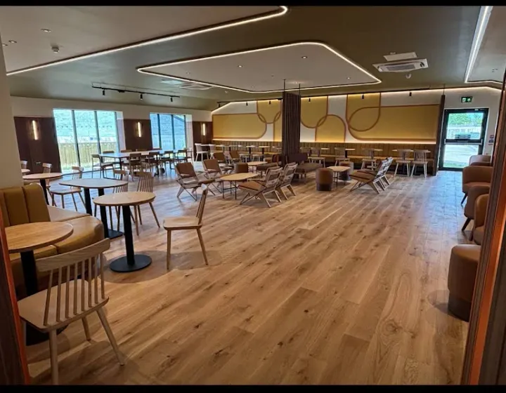 Starbucks in Nottingham, Nottinghamshire