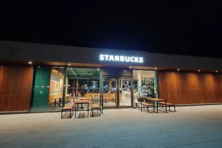 Starbucks in Stirling, Stirling
