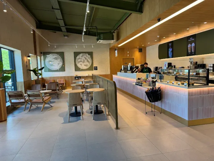Starbucks in Winchester, Hampshire